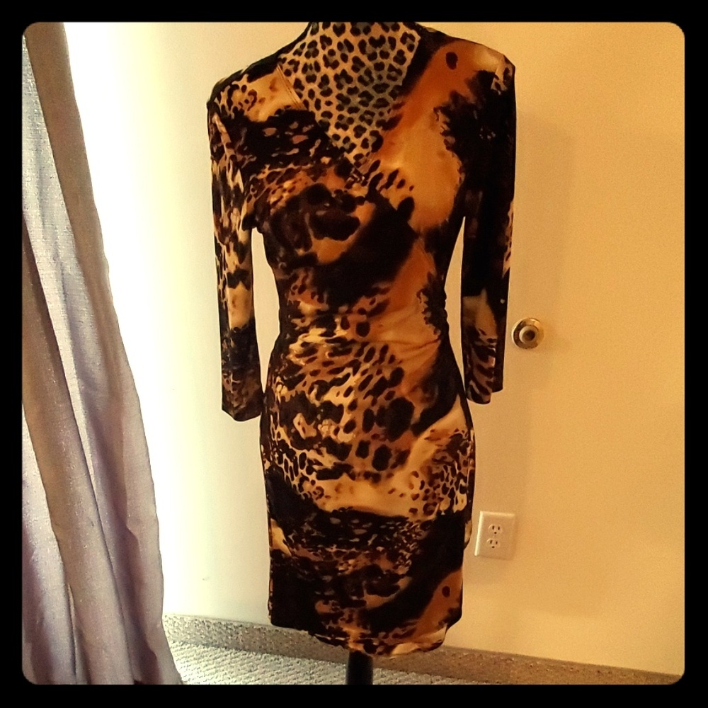 SOHO LEOPARD PRINT. WRAP DRESS